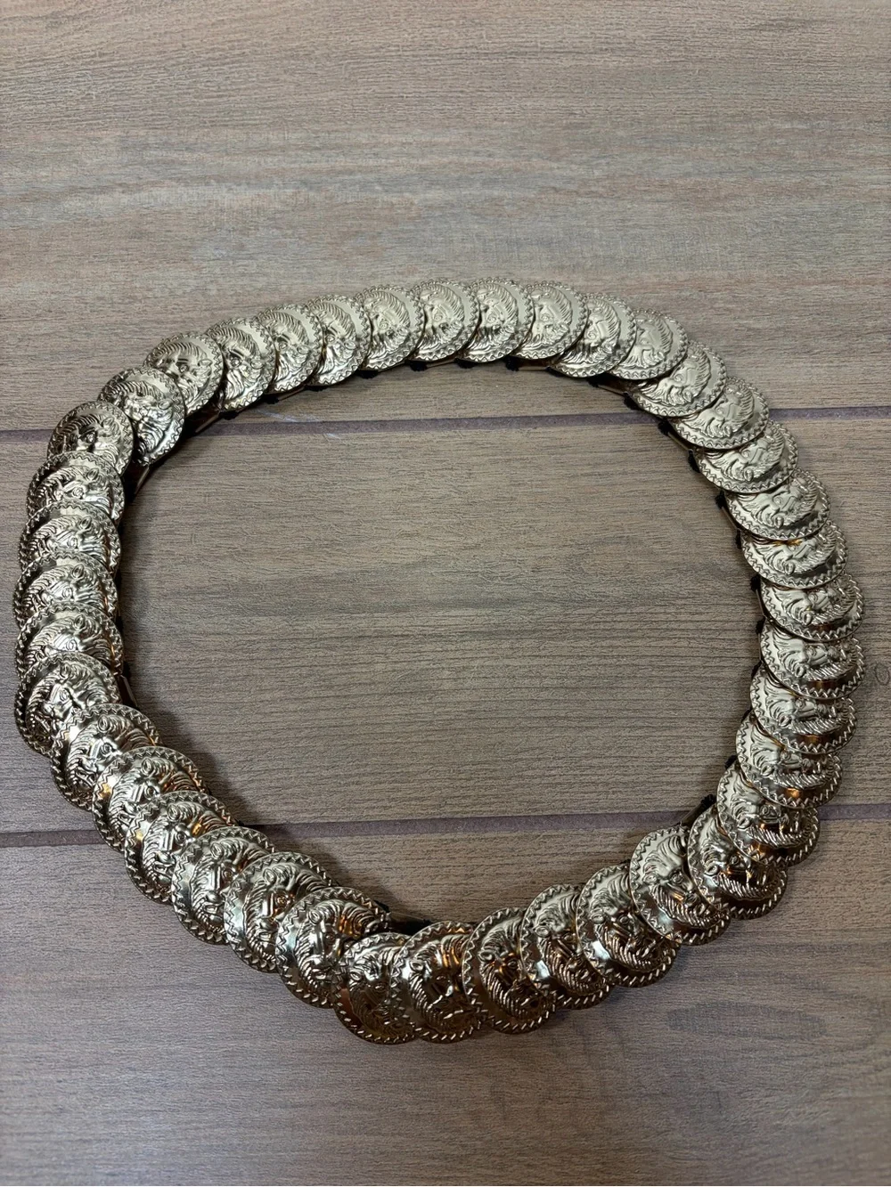 Vintage Lion Medallion Gold Tone Stretch Belt 27”